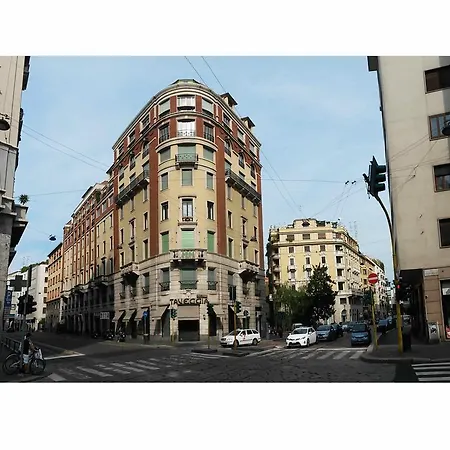 Apartment Homerentmilano Milan